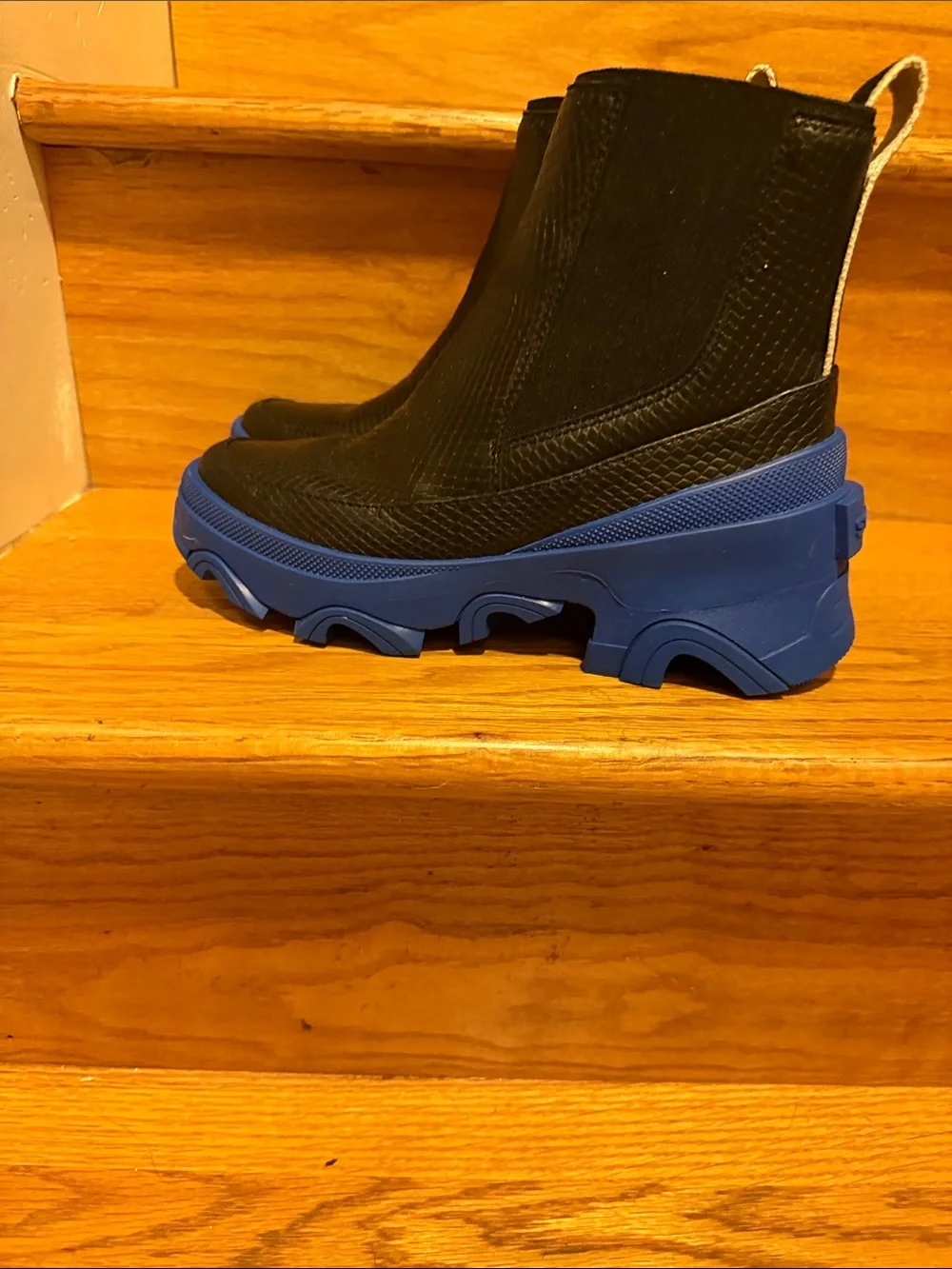 Sorel Black and Blue Waterproof Chelsea Rain Boots